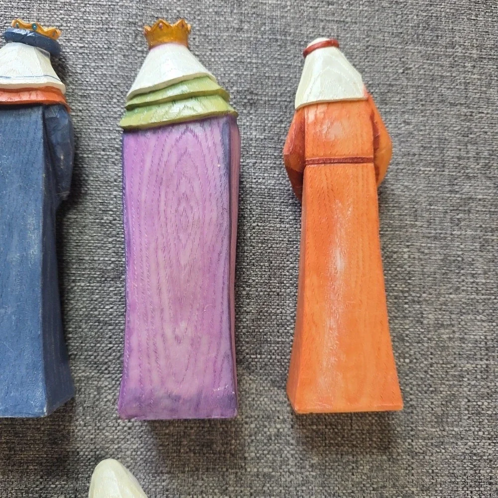 Christmas Nativity Set Wiseman Jospeh Mary Jesus Resin Squared Body Design 8 Pc